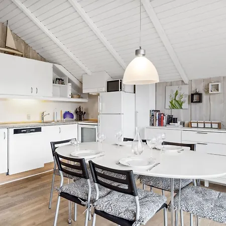Apartment Rohan - 2-2km From The Sea By Interhome