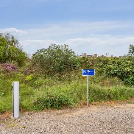 Rohan - 2-2km From The Sea By Interhome